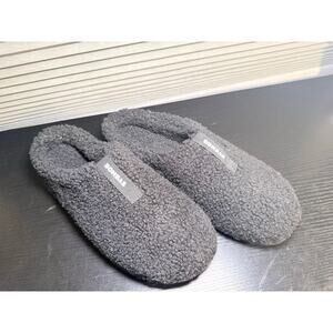 Bombas Gripper Slipper Women’s Size 8 Black Sherpa House Shoes Cozy LIKE NEW